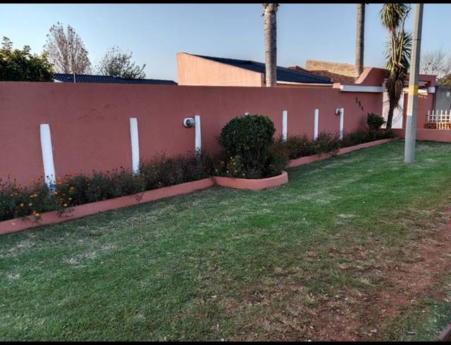 3 BEDROOM HOUSE FOR SALE IN DAWN PARK EXT